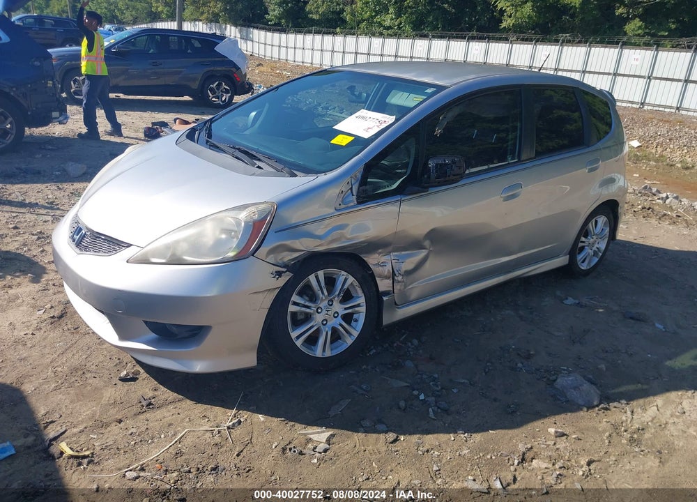 2011 HONDA FIT SPORT VIN: JHMGE8H51BS006801