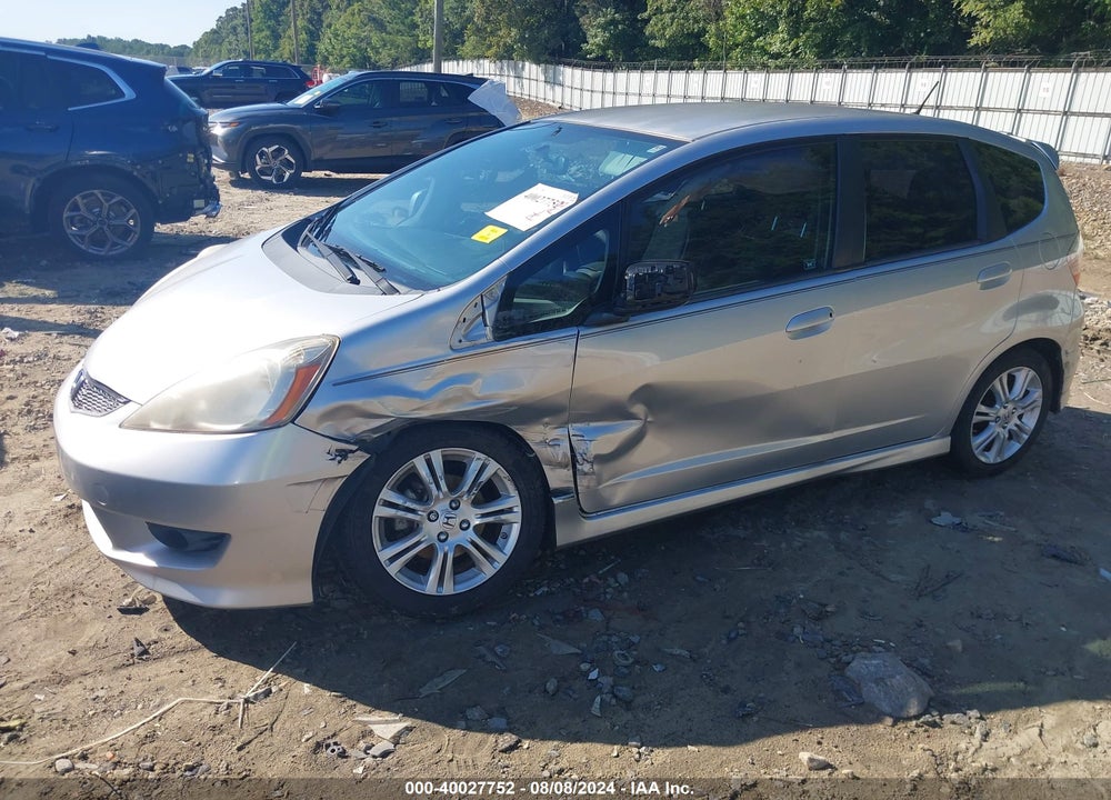 2011 HONDA FIT SPORT VIN: JHMGE8H51BS006801