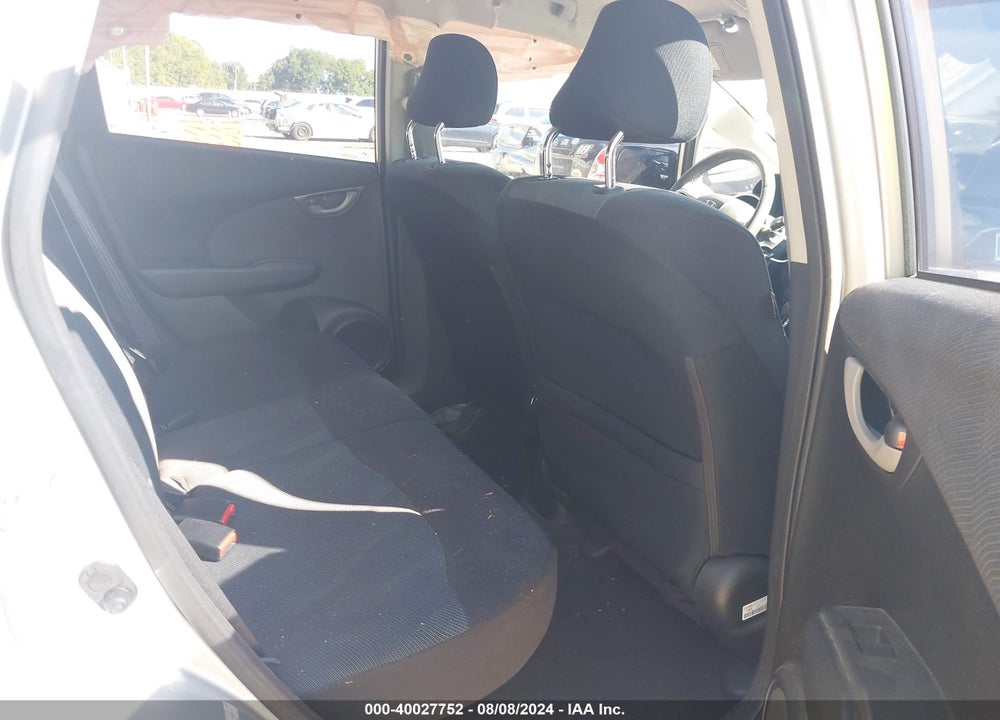 2011 HONDA FIT SPORT VIN: JHMGE8H51BS006801