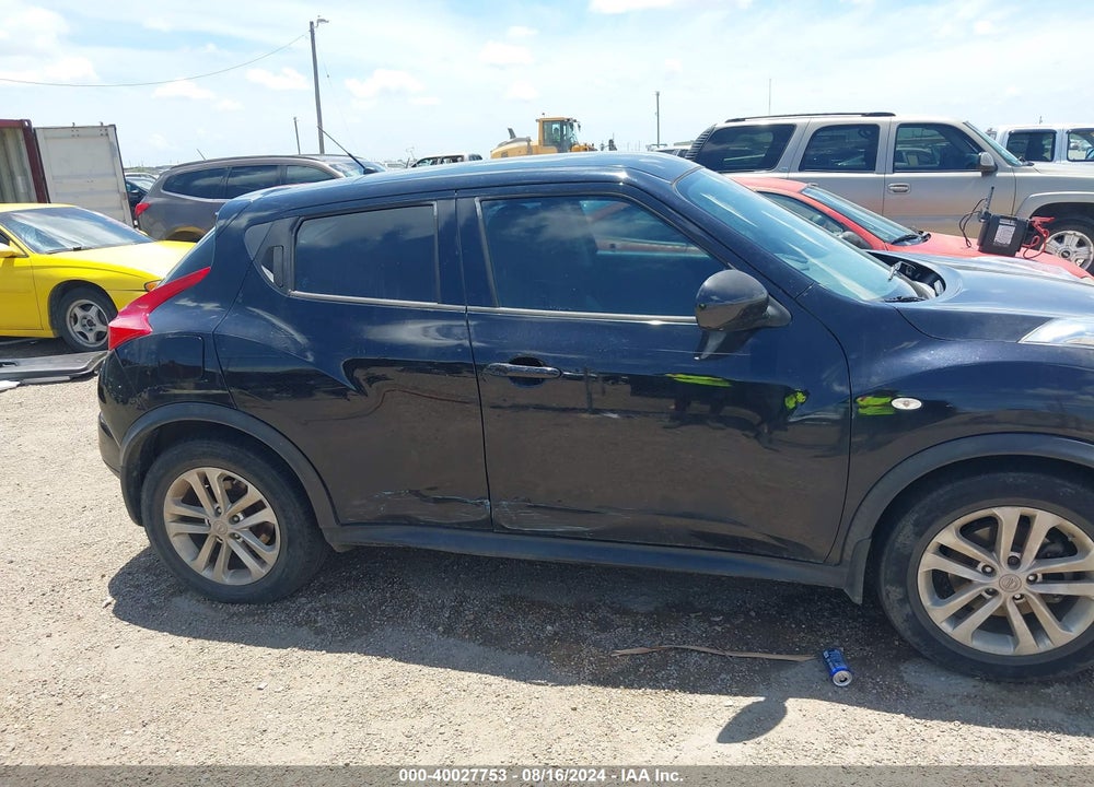 2014 NISSAN JUKE S VIN: JN8AF5MR5ET452030