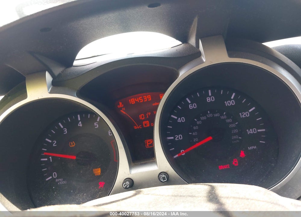 2014 NISSAN JUKE S VIN: JN8AF5MR5ET452030
