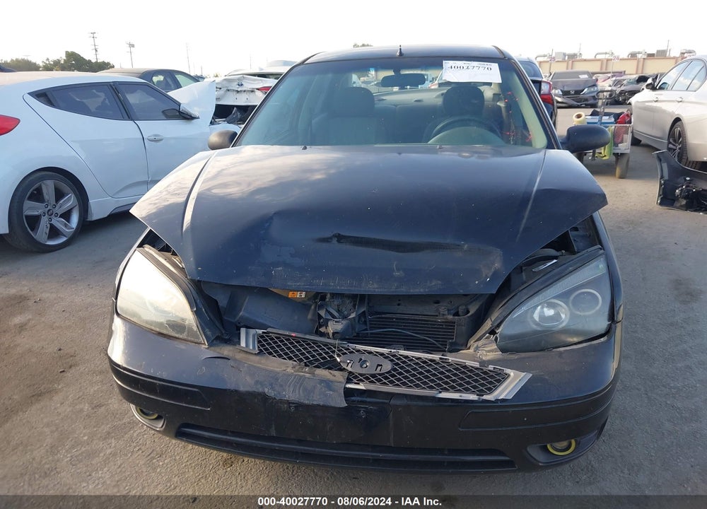 2005 FORD FOCUS ZX4 VIN: 1FAFP34N35W318623