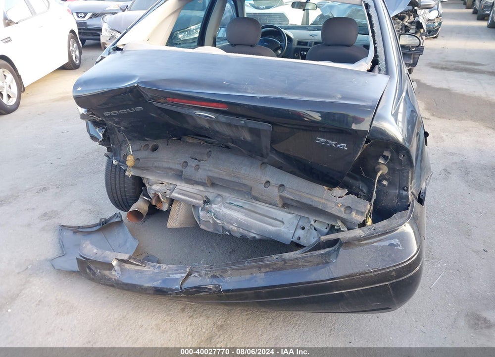 2005 FORD FOCUS ZX4 VIN: 1FAFP34N35W318623