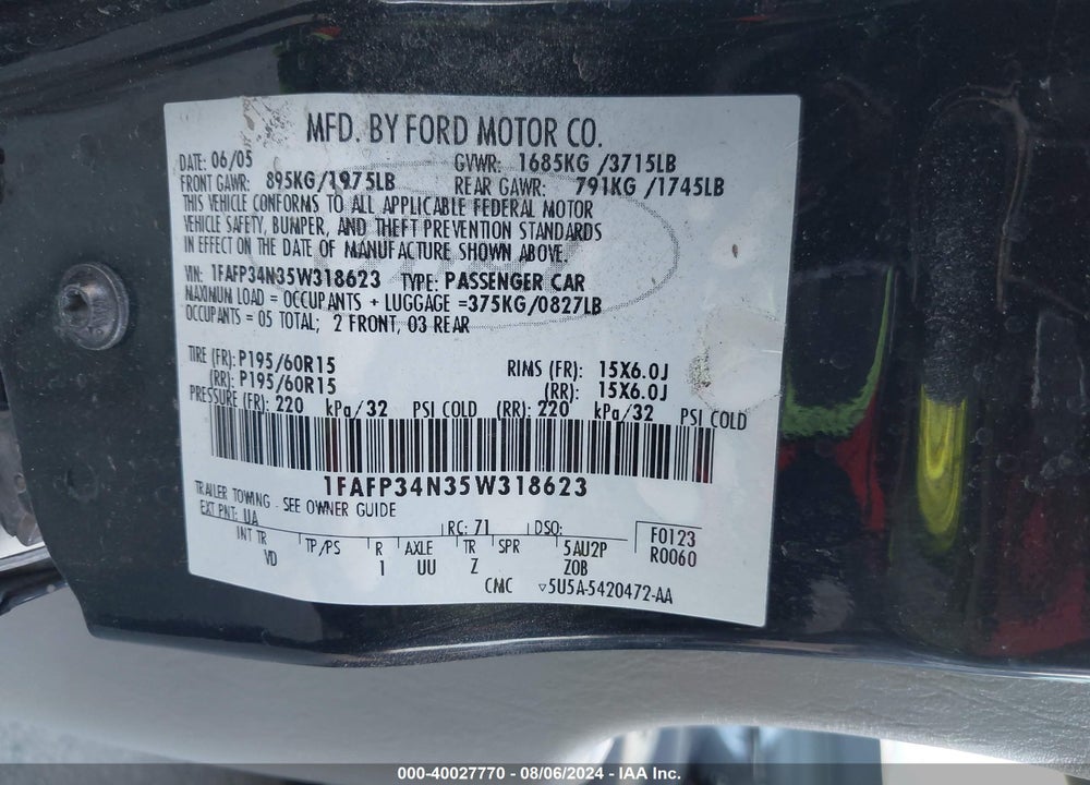2005 FORD FOCUS ZX4 VIN: 1FAFP34N35W318623