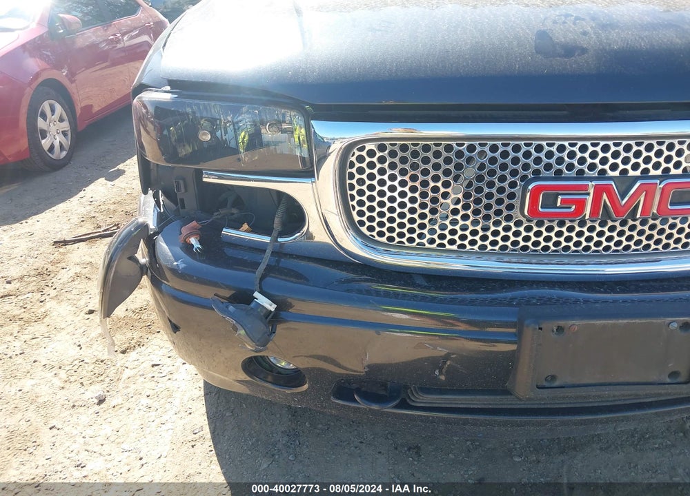 2004 GMC YUKON DENALI VIN: 1GKEK63U94J185381