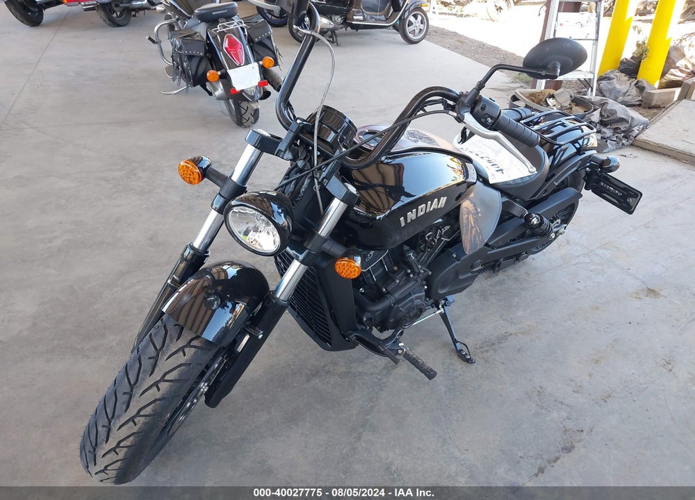 2024 INDIAN MOTORCYCLE CO. SCOUT BOBBER SIXTY VIN: 56KMTB117R3200584
