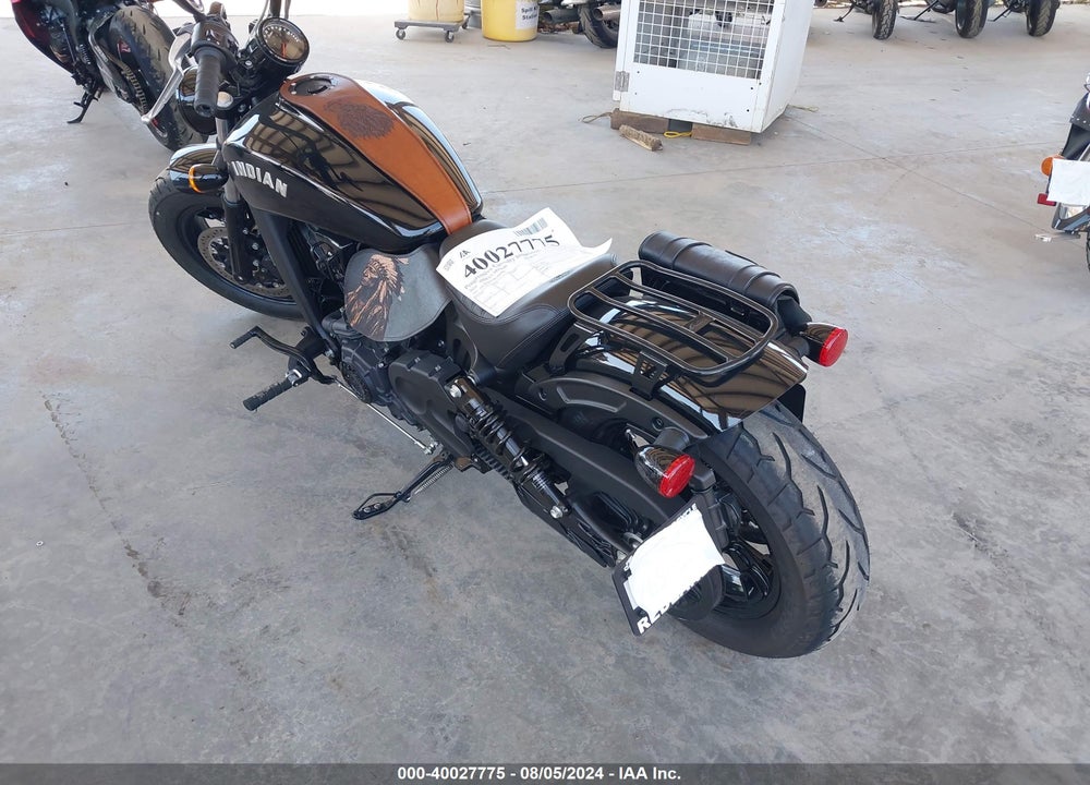 2024 INDIAN MOTORCYCLE CO. SCOUT BOBBER SIXTY VIN: 56KMTB117R3200584