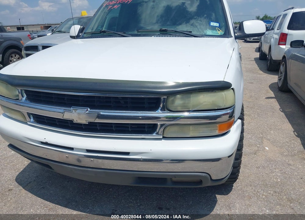 2004 CHEVROLET TAHOE LT VIN: 1GNEC13Z84R171830