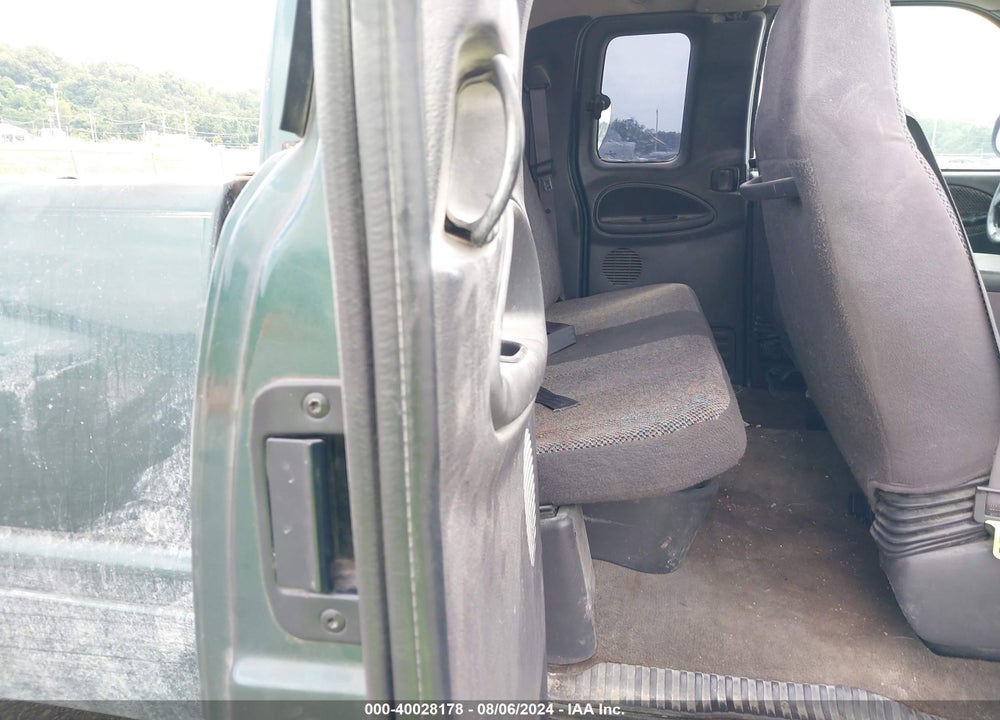 2002 DODGE RAM 2500 ST VIN: 3B7KF23Z32M284544
