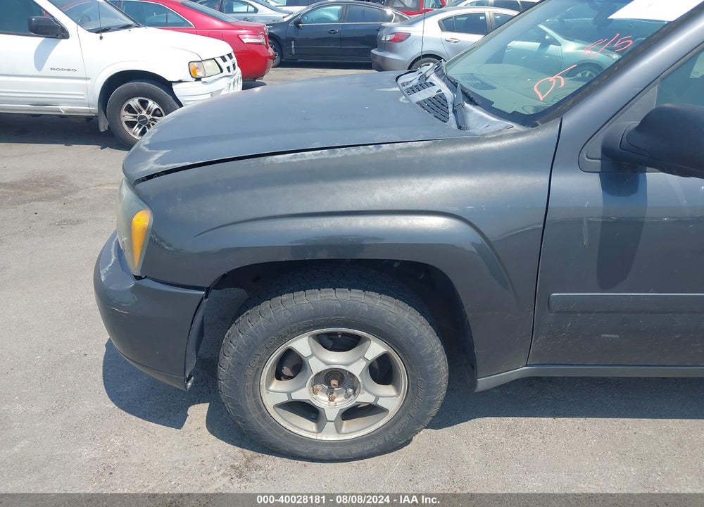 2007 CHEVROLET TRAILBLAZER LS VIN: 1GNDT13S772149216