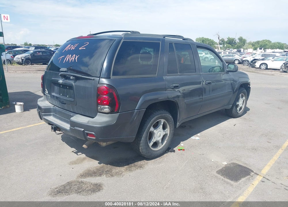 2007 CHEVROLET TRAILBLAZER LS VIN: 1GNDT13S772149216