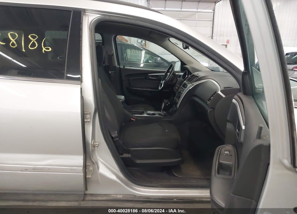 2011 CHEVROLET TRAVERSE 1LT VIN: 1GNKVGED5BJ178506