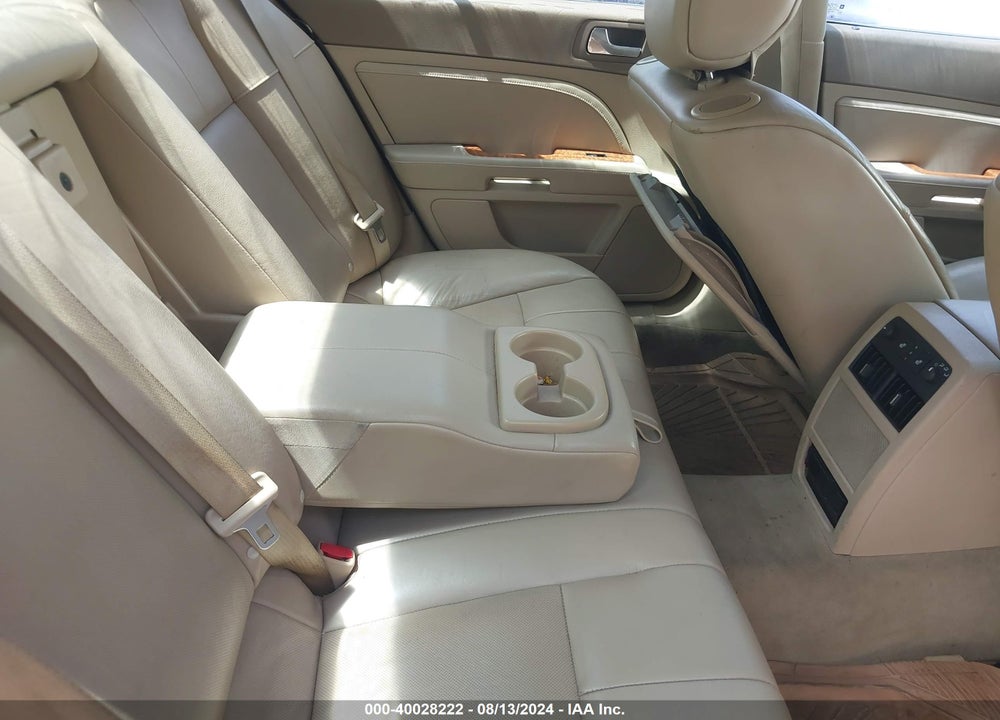 2011 CADILLAC STS LUXURY VIN: 1G6DW6ED5B0158550