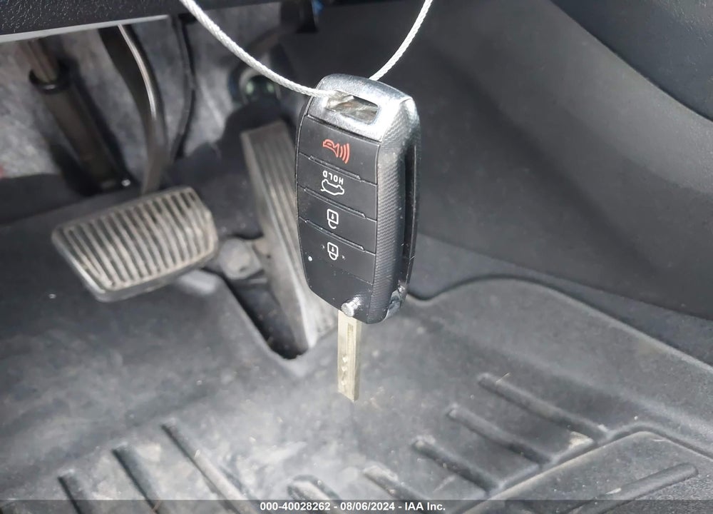 2019 KIA SORENTO VIN: 5XYPGDA52KG503215