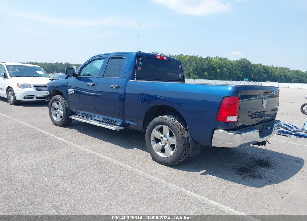 2019 RAM 1500 CLASSIC TRADESMAN QUAD CAB 4X4 6'4 BOX VIN: 1C6RR7FG0KS616080