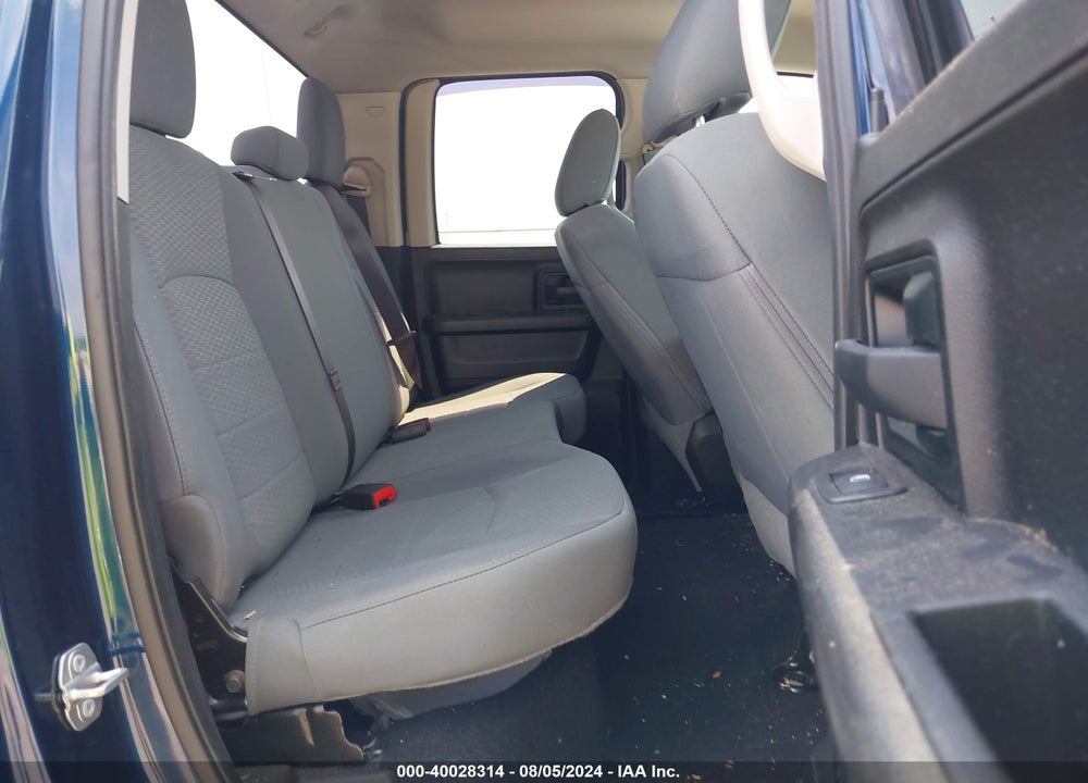 2019 RAM 1500 CLASSIC TRADESMAN QUAD CAB 4X4 6'4 BOX VIN: 1C6RR7FG0KS616080
