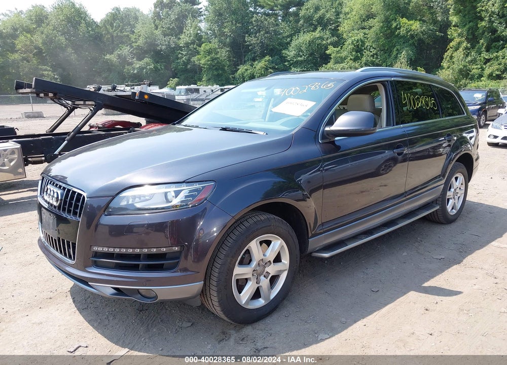 2011 AUDI Q7 3.0T PREMIUM VIN: WA1LGAFE1BD008695