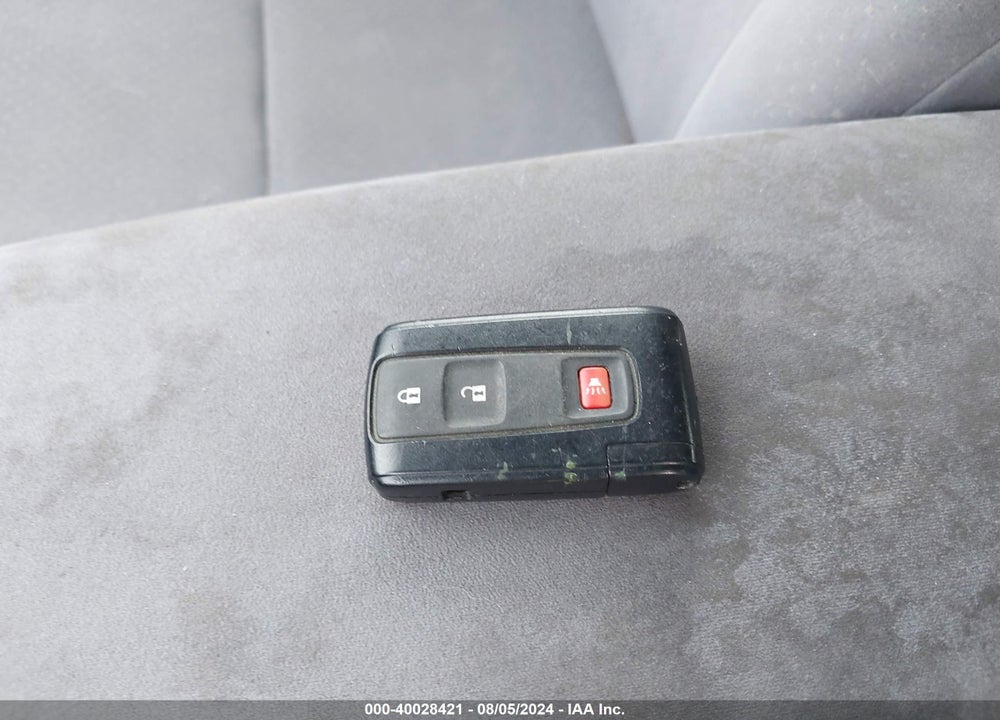 2006 TOYOTA PRIUS VIN: JTDKB20U863190090