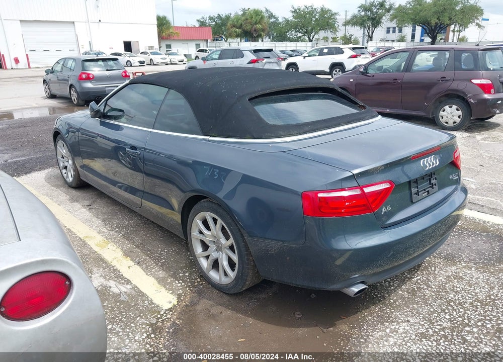2011 AUDI A5 2.0T PREMIUM VIN: WAUCFAFH8BN002161