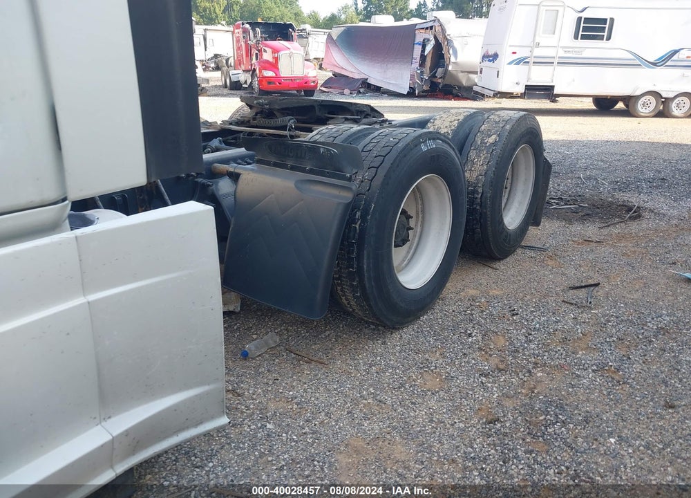 2017 FREIGHTLINER CASCADIA 125 VIN: 3AKJGLBGXHSHR7041