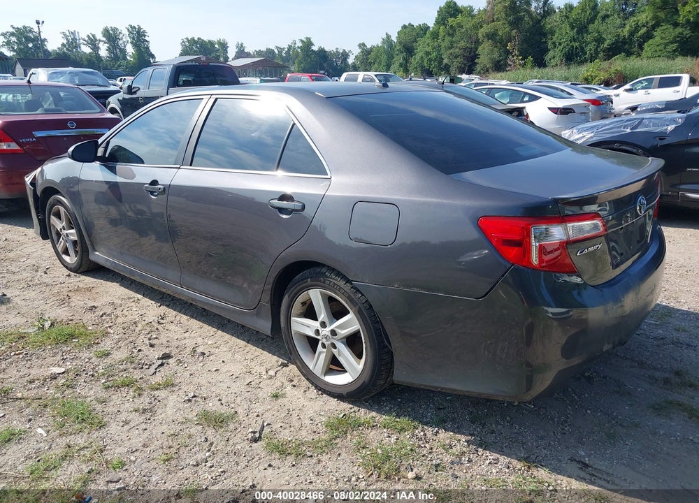 2012 TOYOTA CAMRY SE VIN: 4T1BF1FK4CU083642
