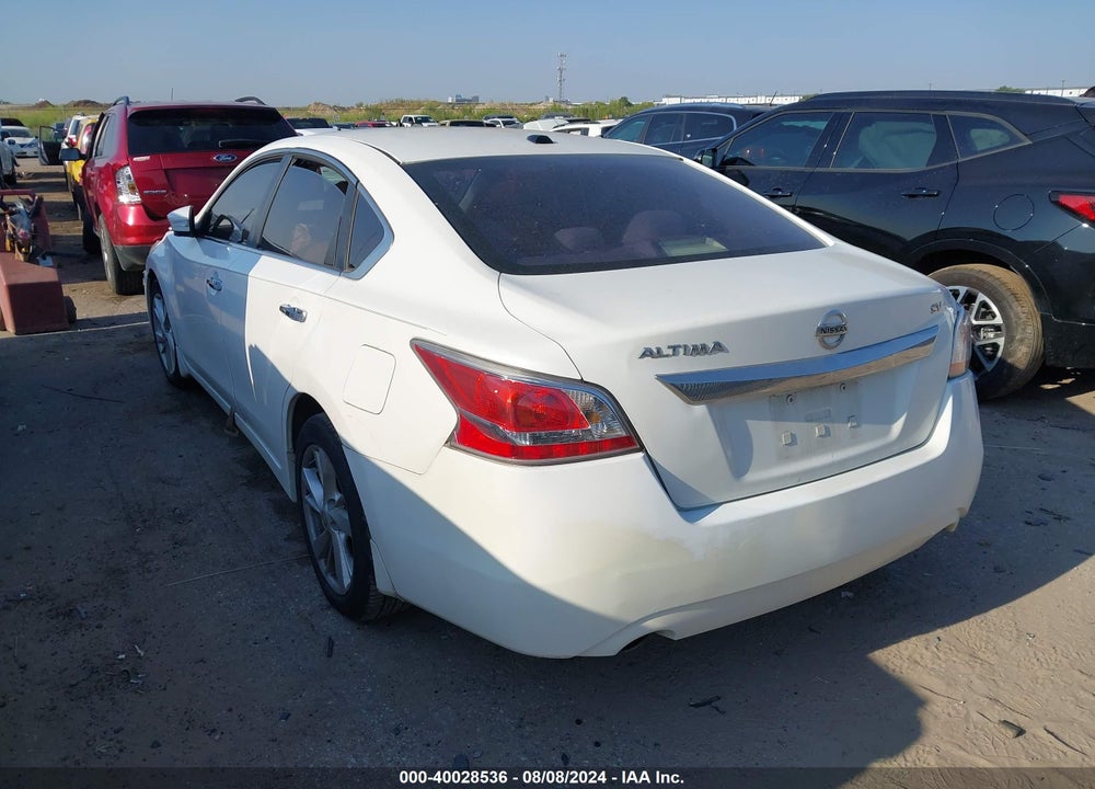 2015 NISSAN ALTIMA 2.5 SV VIN: 1N4AL3APXFC592027