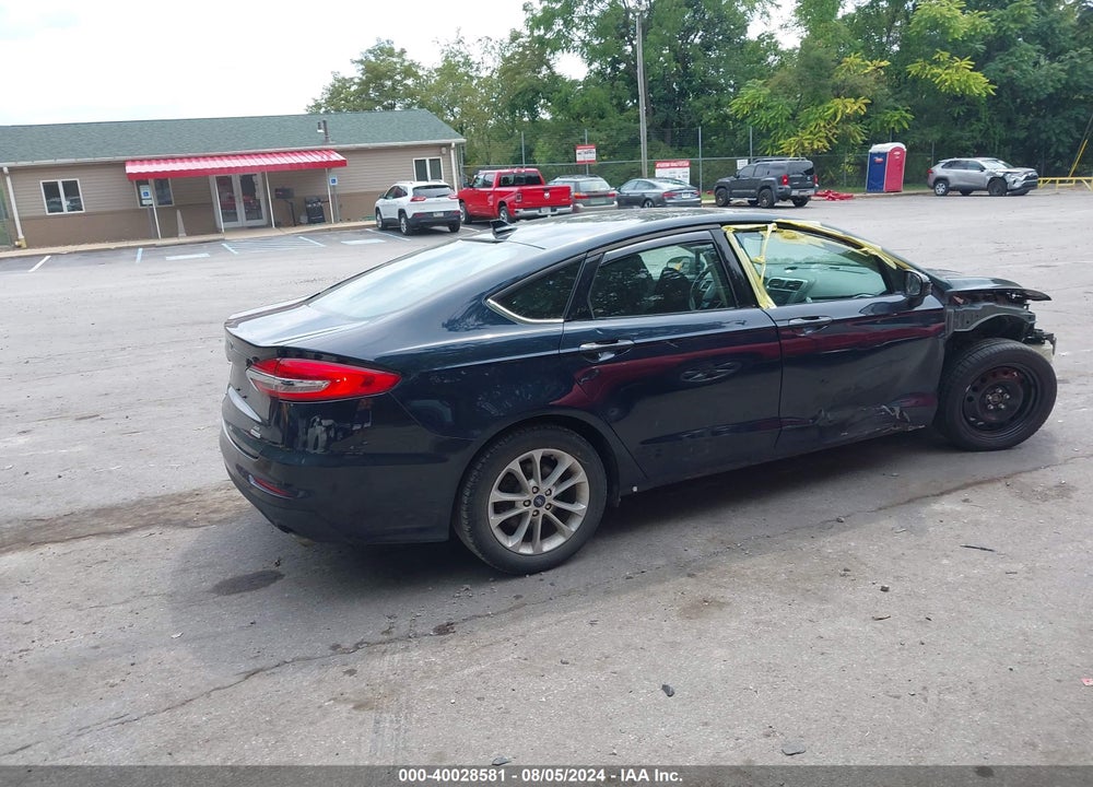 2020 FORD FUSION SE VIN: 3FA6P0HD3LR198354