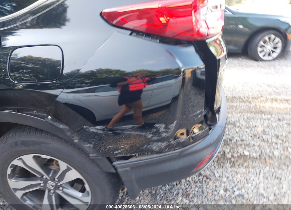 2019 HONDA CR-V LX VIN: 2HKRW5H32KH412962