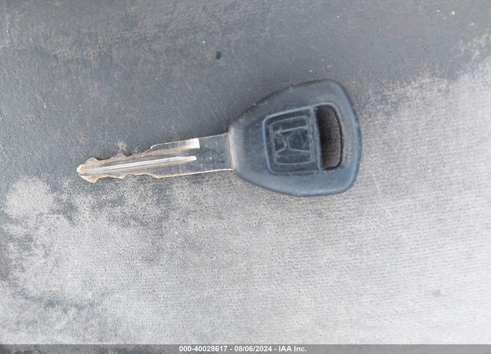 2000 HONDA ACCORD 2.3 SE VIN: 1HGCG6695YA127187