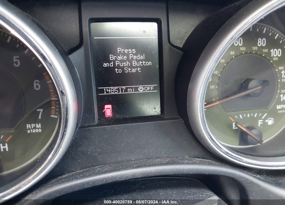 2011 JEEP GRAND CHEROKEE LAREDO VIN: 1J4RR4GT2BC646219