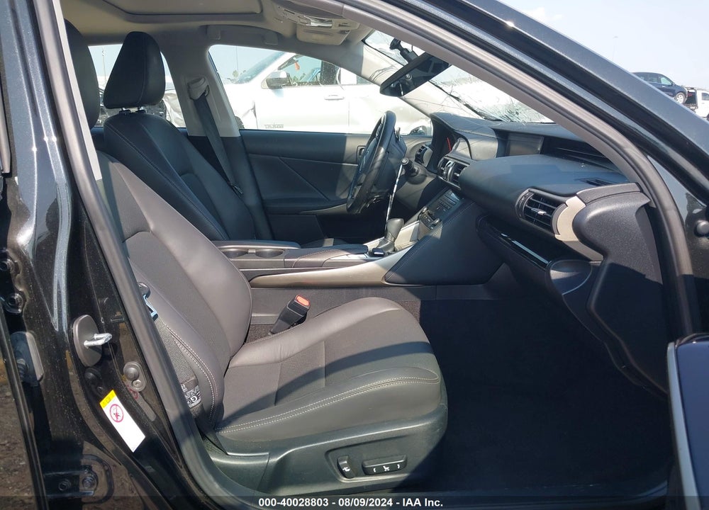 2018 LEXUS IS 300 VIN: JTHBA1D20J5078627