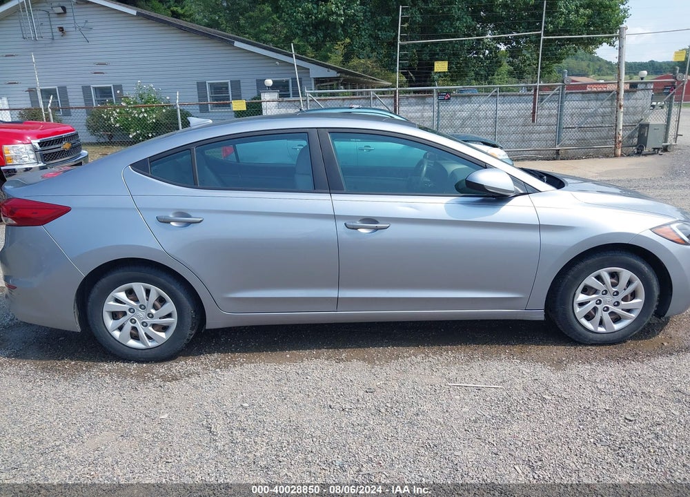 2017 HYUNDAI ELANTRA SE VIN: 5NPD74LFXHH199173