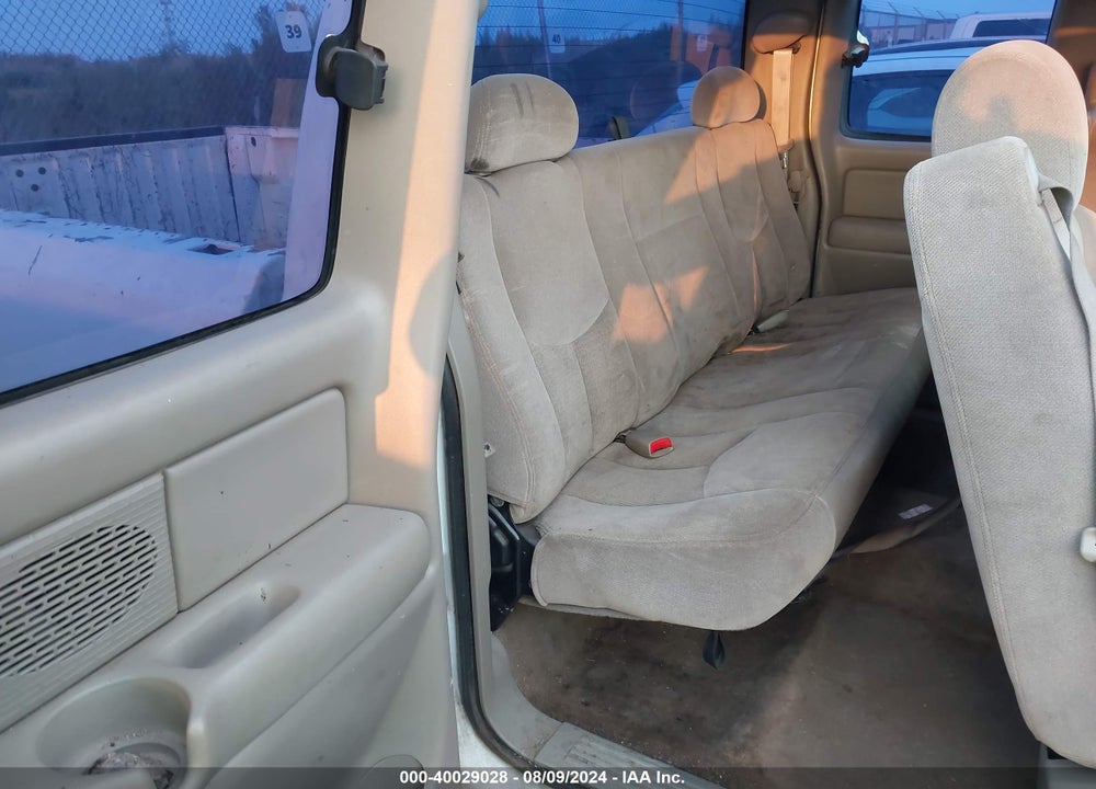 2004 GMC SIERRA 1500 VIN: 1GTEC19V54Z207132