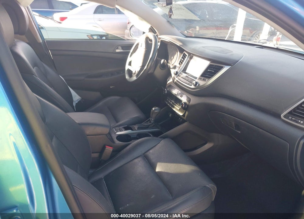 2017 HYUNDAI TUCSON LIMITED VIN: KM8J33A25HU531580