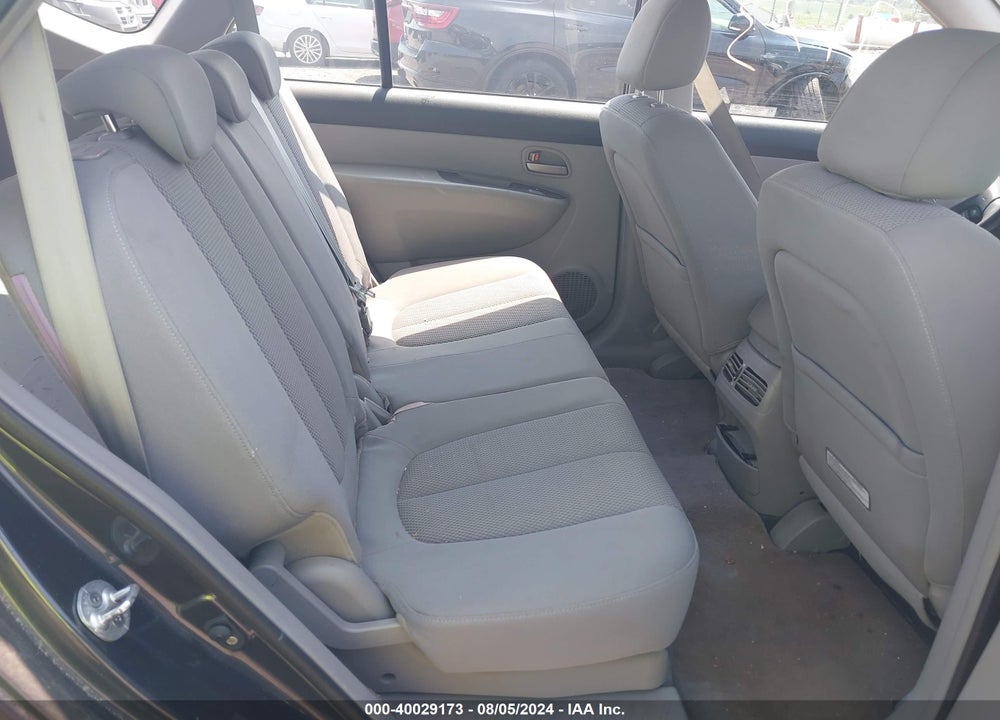 2007 KIA RONDO VIN: KNAFG526177119503