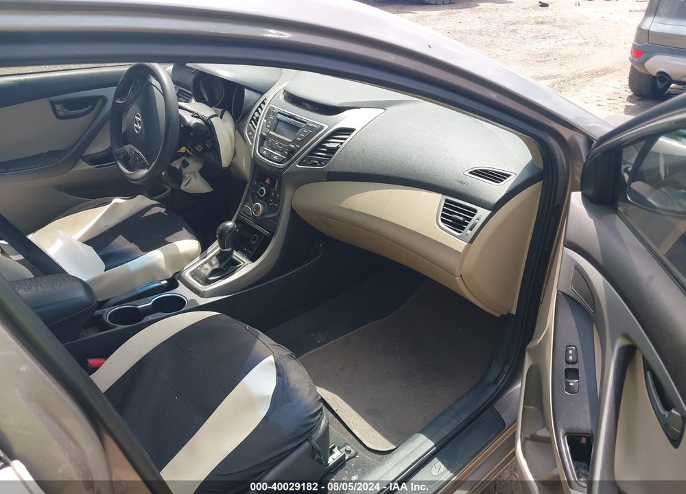 2015 HYUNDAI ELANTRA SE VIN: 5NPDH4AE3FH576401
