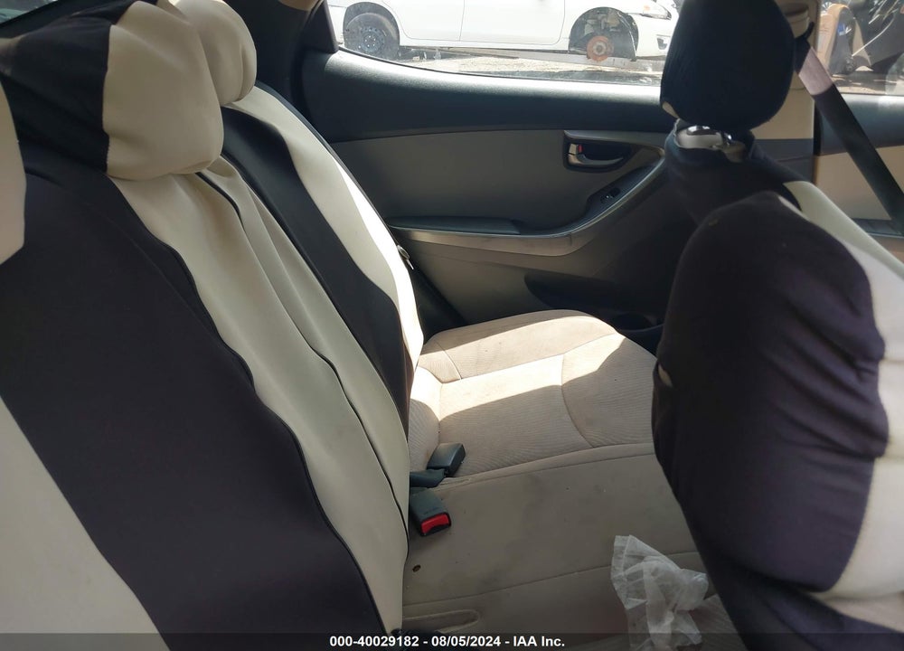2015 HYUNDAI ELANTRA SE VIN: 5NPDH4AE3FH576401