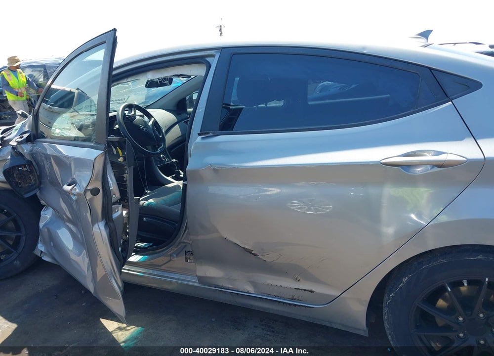 2014 HYUNDAI ELANTRA SE VIN: KMHDH4AE1EU155132