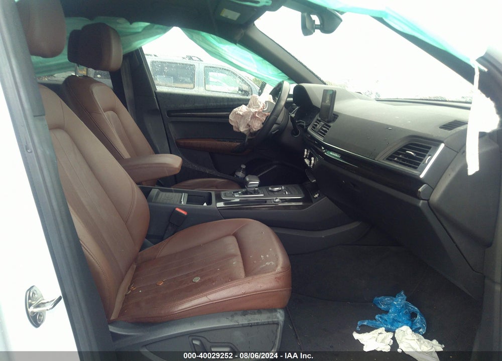 2020 AUDI Q5 PREMIUM 45 TFSI QUATTRO S TRONIC/TITANIUM PREMIUM 45 TFSI QUATTRO S TRONIC VIN: WA1ANAFY0L2036413