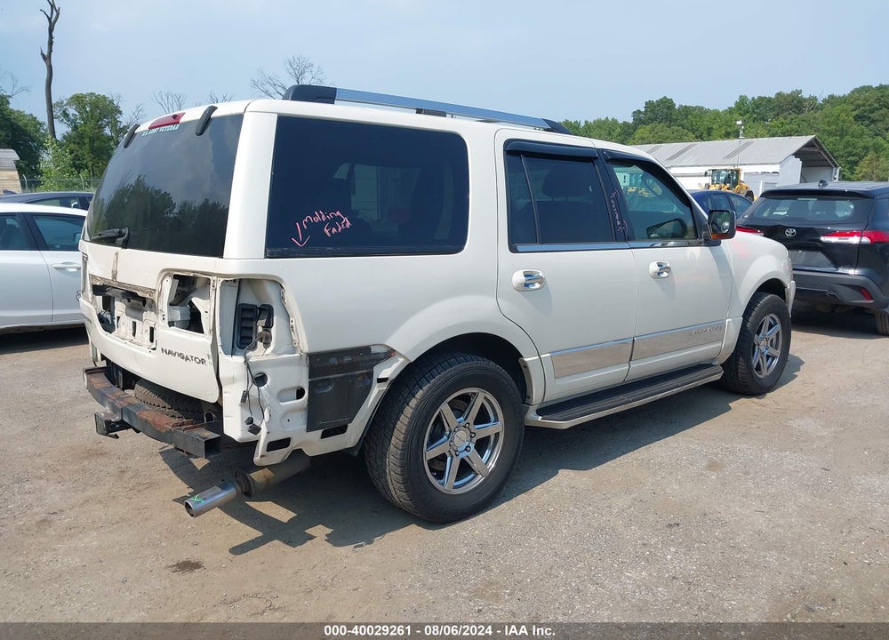 2007 LINCOLN NAVIGATOR ULTIMATE VIN: 5LMFU28577LJ07154