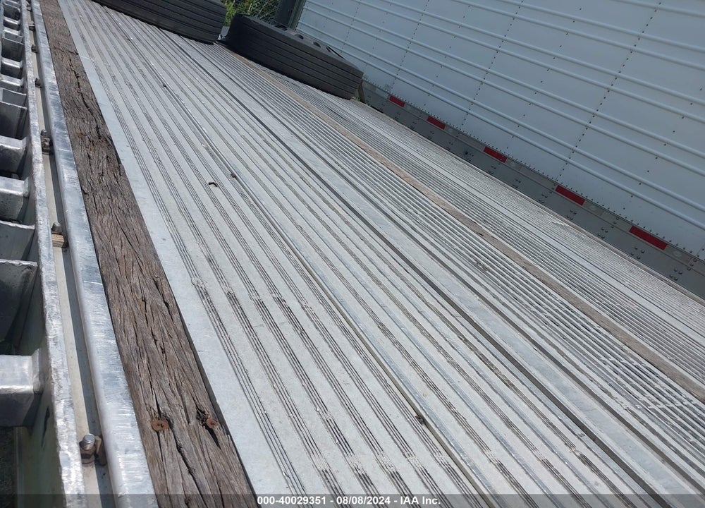 2008 RENTINOUER OTHER VIN: 1RNF48A268R020660