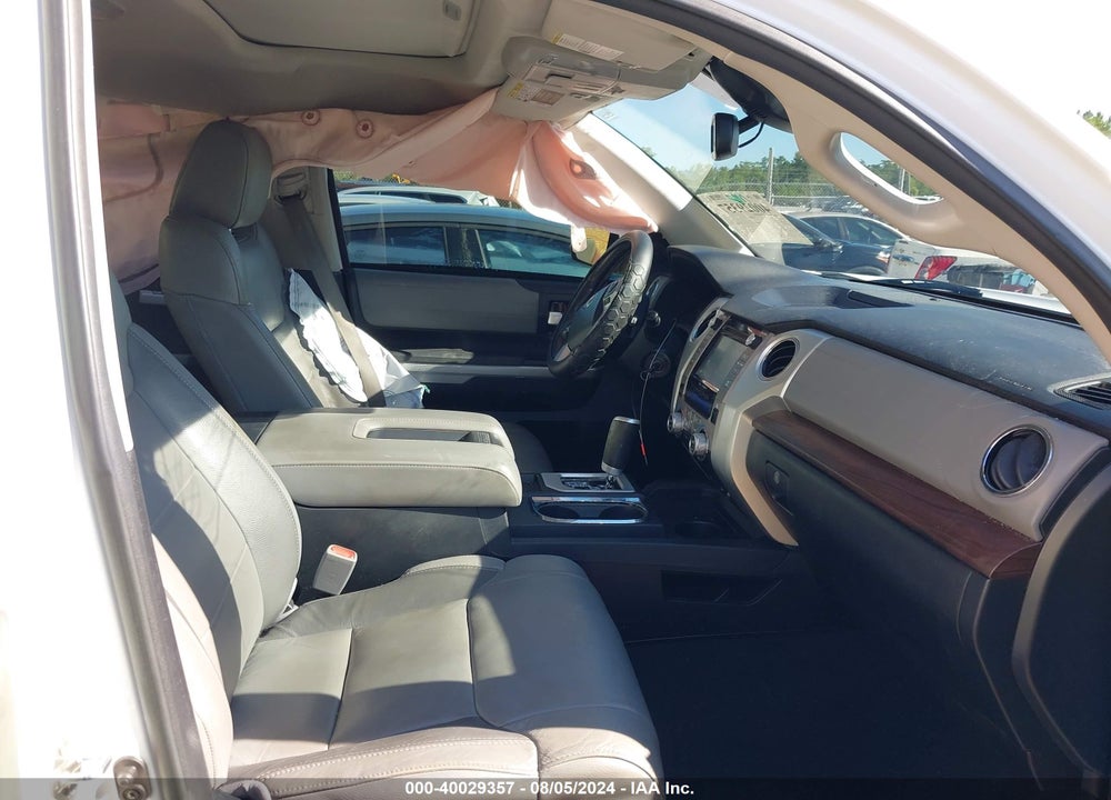 2018 TOYOTA TUNDRA LIMITED 5.7L V8 VIN: 5TFFY5F14JX236501