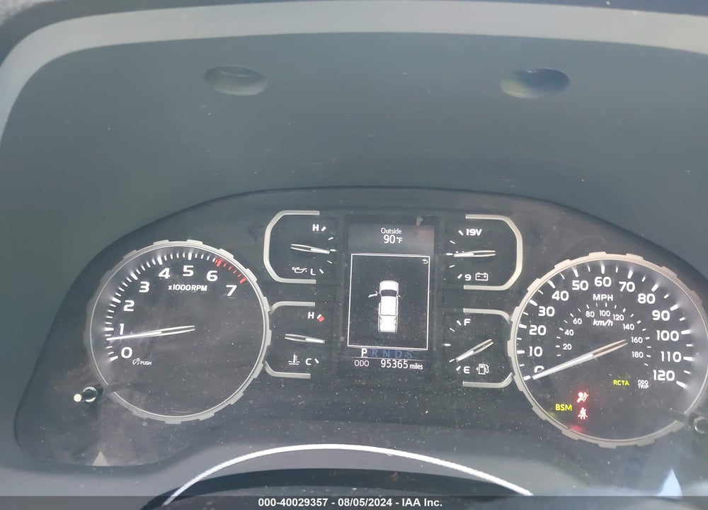 2018 TOYOTA TUNDRA LIMITED 5.7L V8 VIN: 5TFFY5F14JX236501