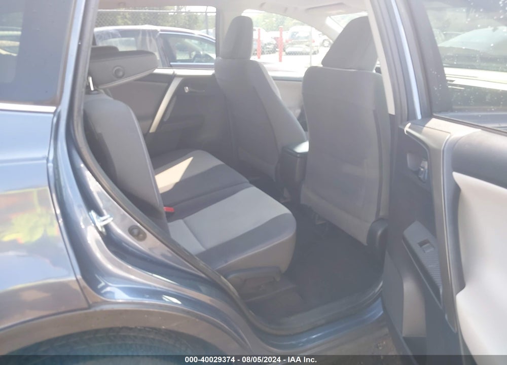 2014 TOYOTA RAV4 XLE VIN: JTMRFREV1ED070606