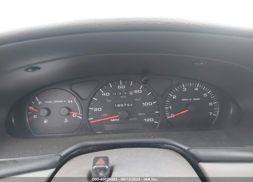 2001 FORD TAURUS SES VIN: 1FAHP55S01G270608