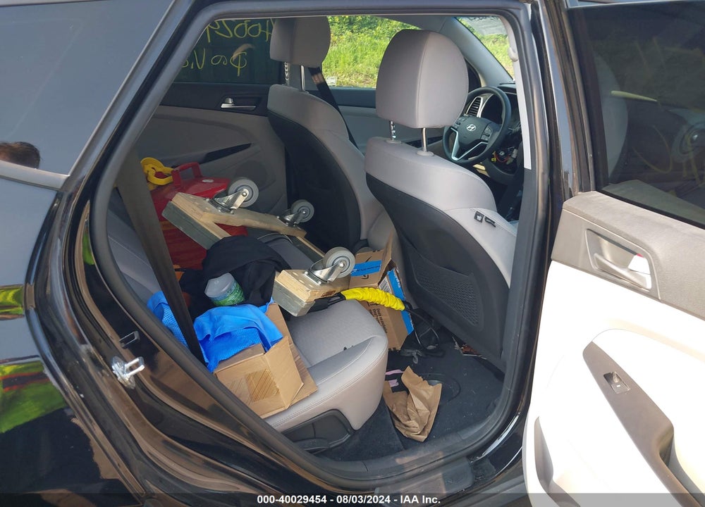 2021 HYUNDAI TUCSON SE VIN: KM8J2CA47MU289504