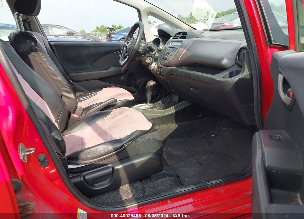 2011 HONDA FIT SPORT VIN: JHMGE8H51BC010468