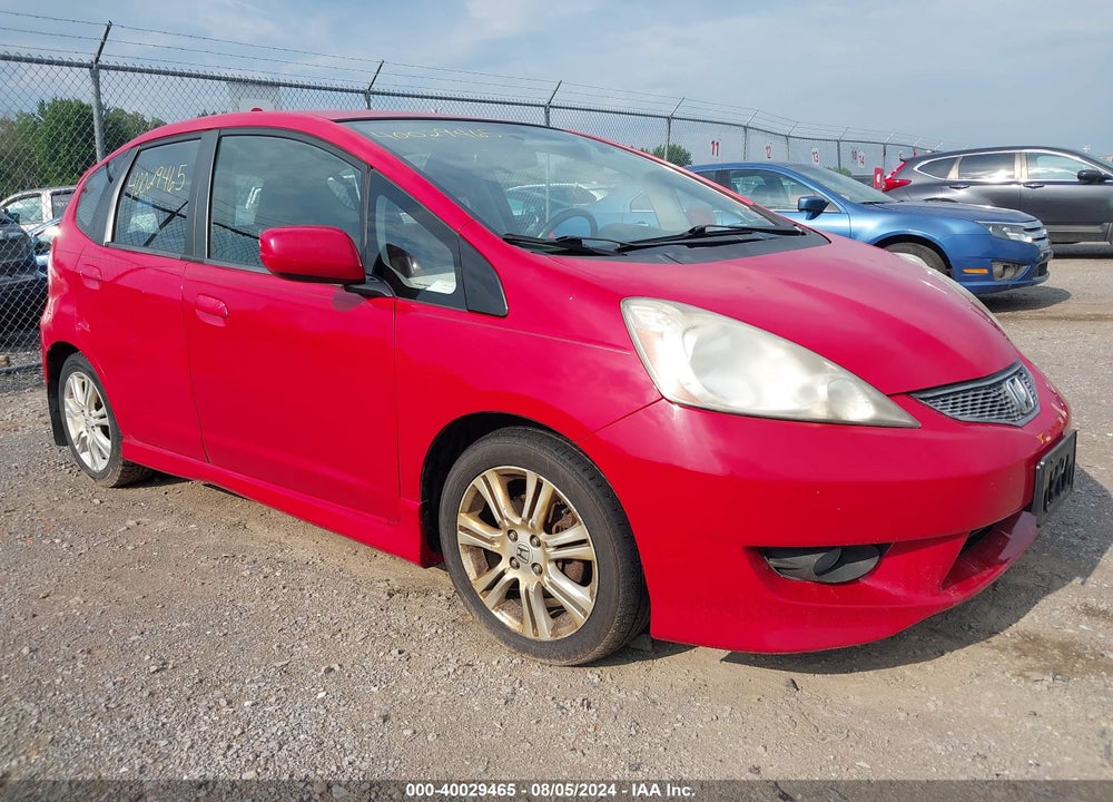 2011 HONDA FIT SPORT VIN: JHMGE8H51BC010468