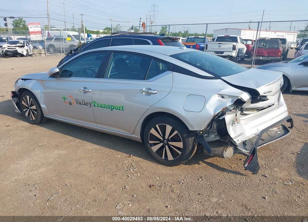 2022 NISSAN ALTIMA SV FWD VIN: 1N4BL4DV3NN371036