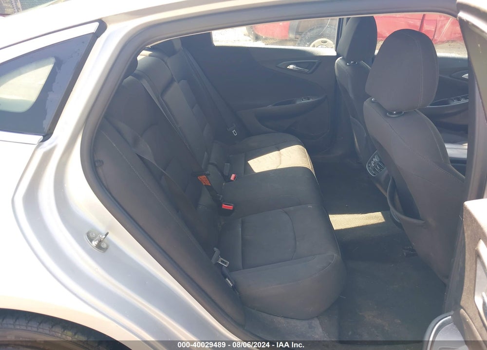 2018 CHEVROLET MALIBU LT VIN: 1G1ZD5ST0JF175338